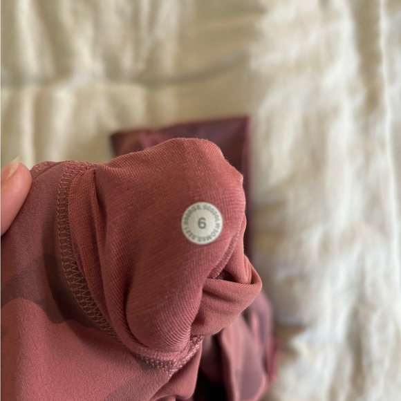 Lululemon leggings - Picture 5 of 5
